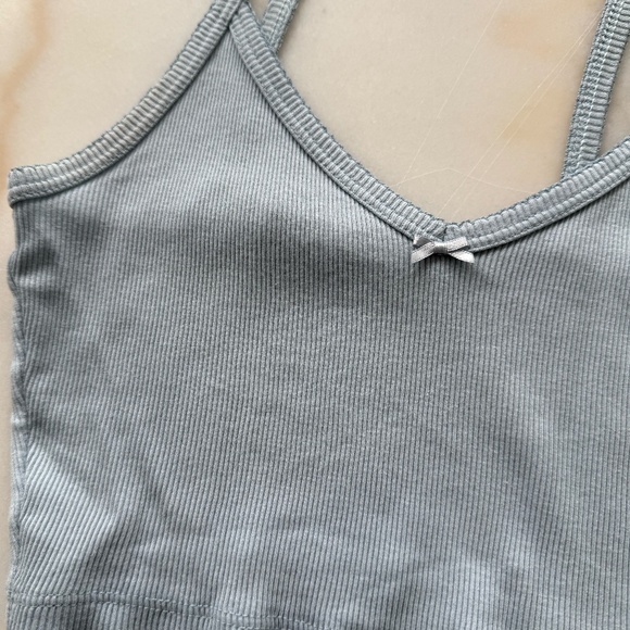Aritzia Sunday Best Gracie Tank in Baby Blue Size XS Bow Ribbed Material V Neck - Picture 4 of 7